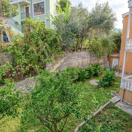 Apartmani Bronhi Sutomore Exterior photo