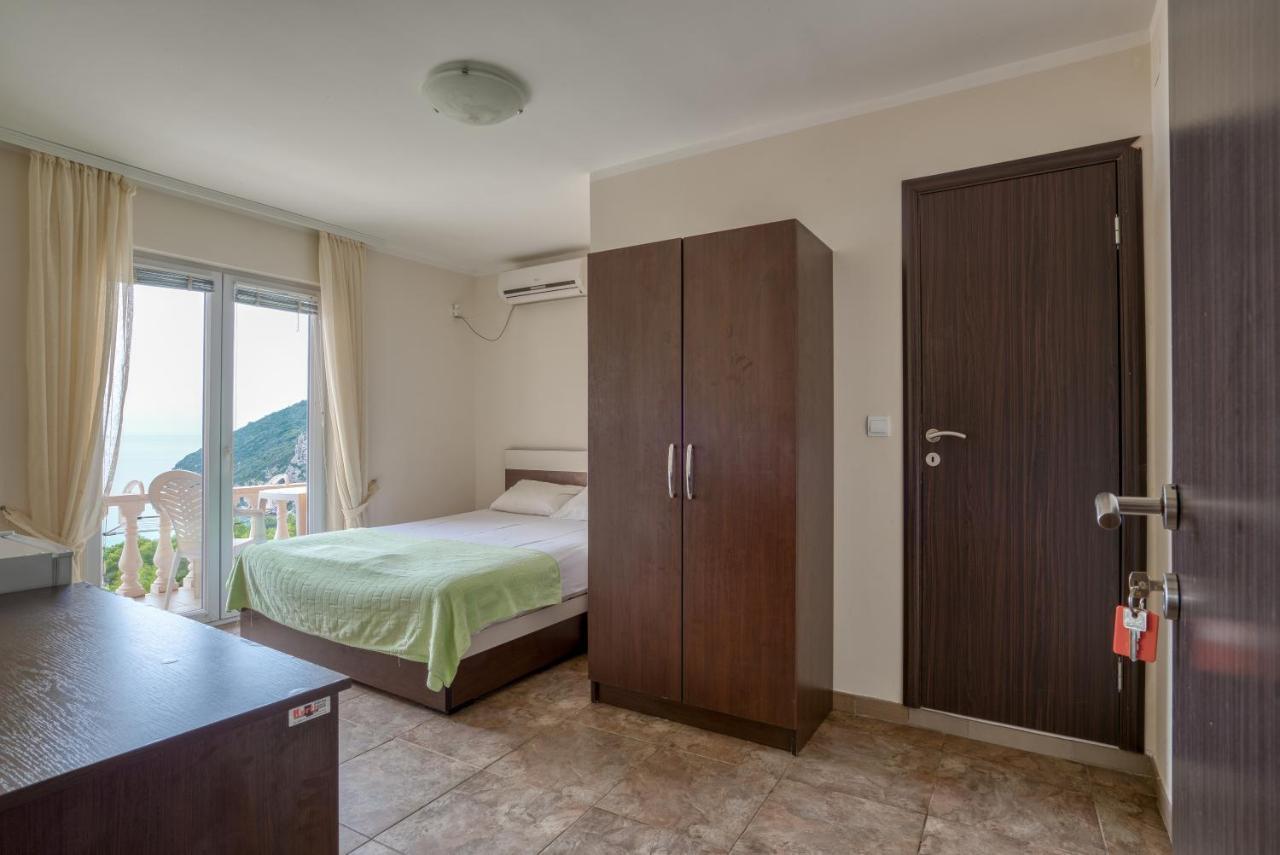 Apartmani Bronhi Sutomore Exterior photo
