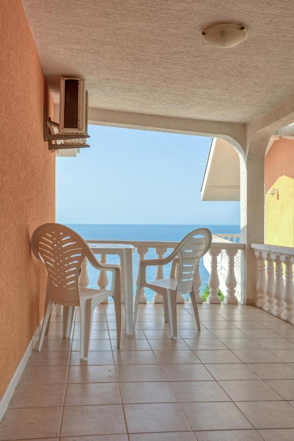Apartmani Bronhi Sutomore Exterior photo