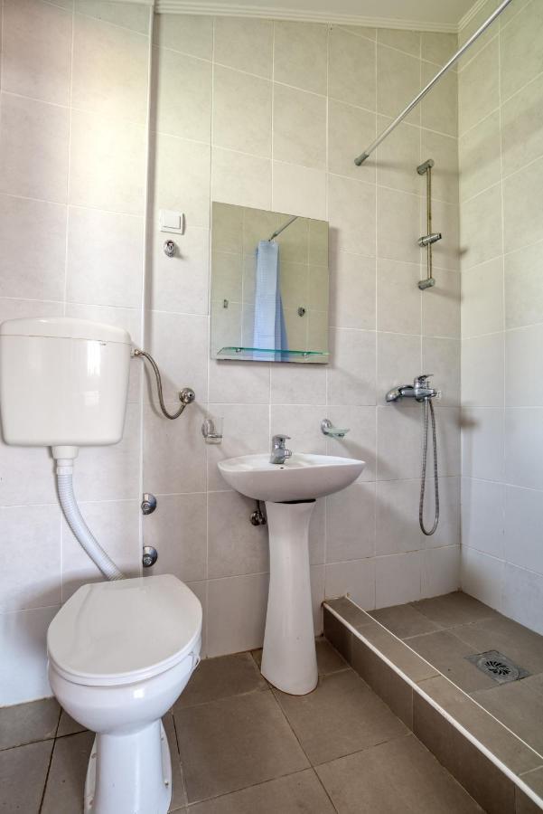Apartmani Bronhi Sutomore Exterior photo